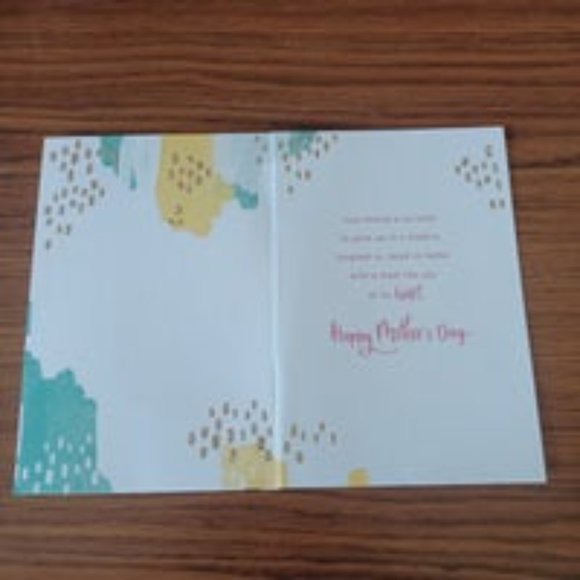 Mothers Day Card (Fun Mom) Hallmark - Picture 6 of 7